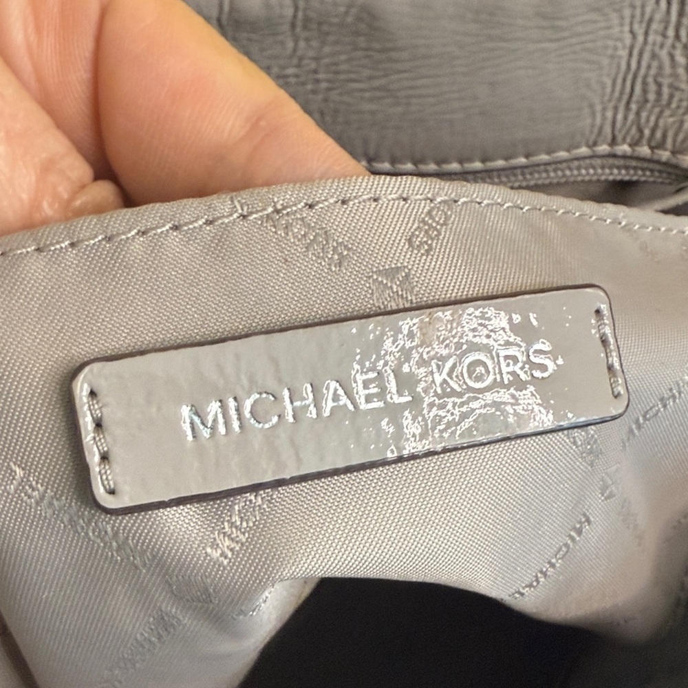 Michael Kors Monogrammed Gray Tote bag - Picture 14 of 15